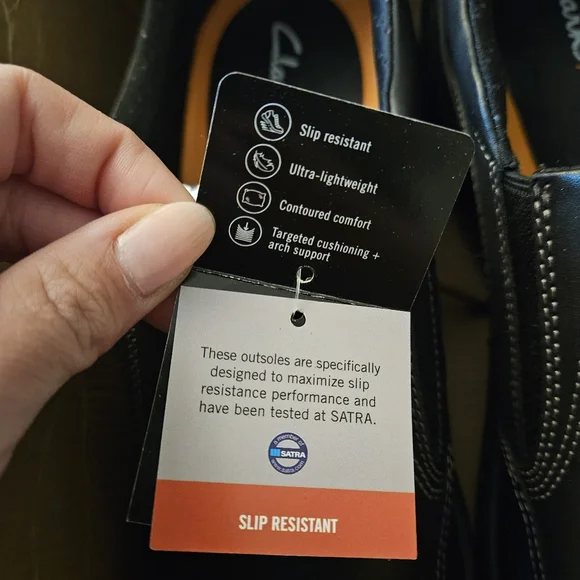 Clarks PRO Artisan Non-Slip Shoes - Picture 3 of 10